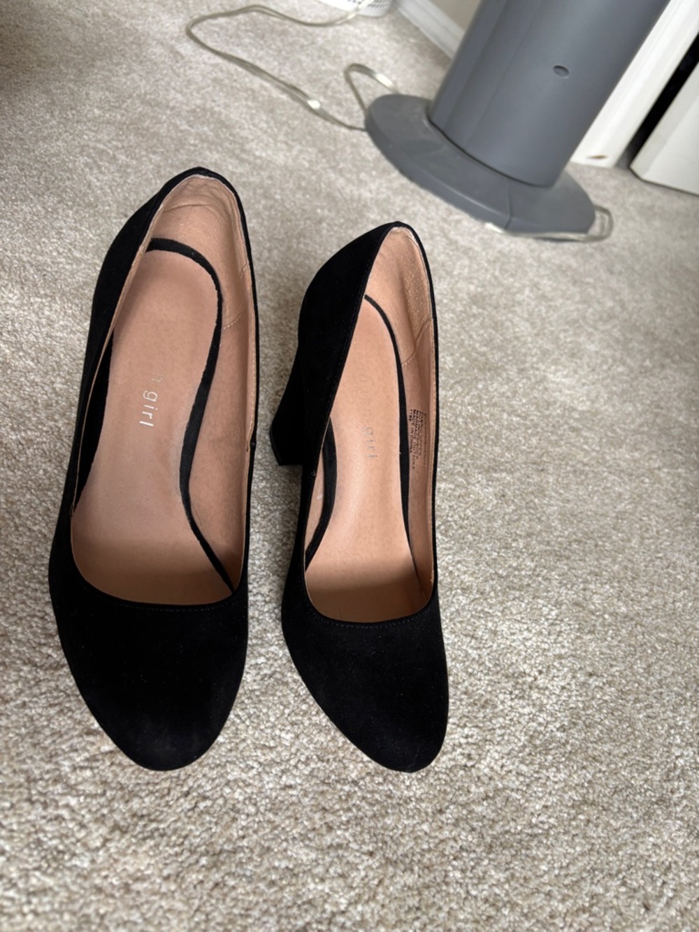 Madden Girl Black Suede Round-Toe Low Block Heel Pumps - Picture 3 of 7